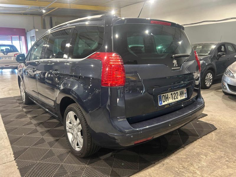 PEUGEOT 5008 2.0 HDI 150CH ALLURE 