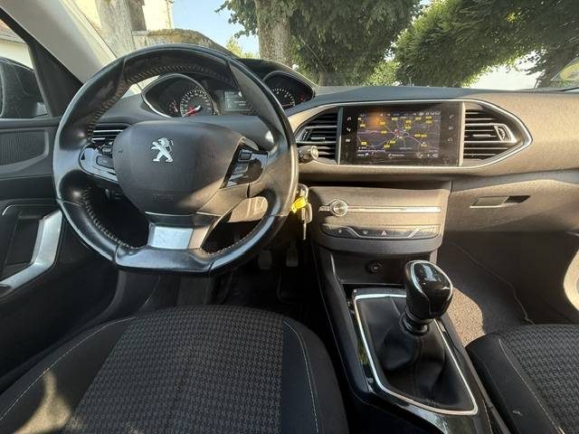 PEUGEOT 308 II 1.5 BLUE HDI 130 ACTIVE / 1ERE MAIN / GPS / CARPLAY / CAMERA RECUL  2020