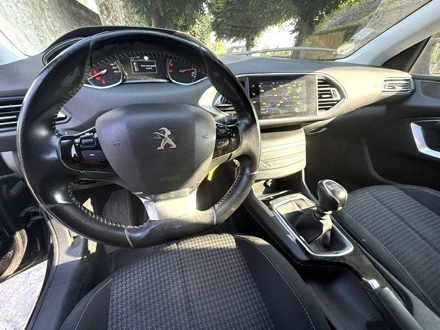 PEUGEOT 308 II 1.5 BLUE HDI 130 ACTIVE / 1ERE MAIN / GPS / CARPLAY / CAMERA RECUL  2020