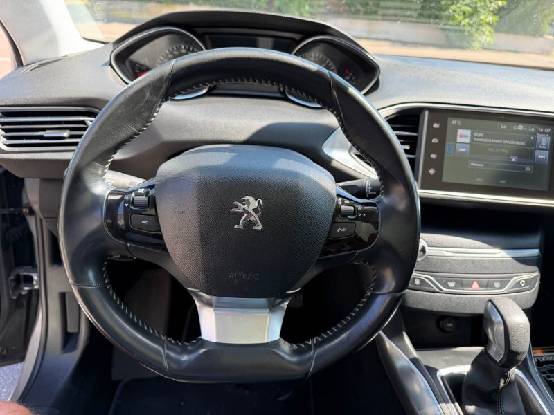 PEUGEOT 308 II Feline 2.0 BLUE HDI 150CH