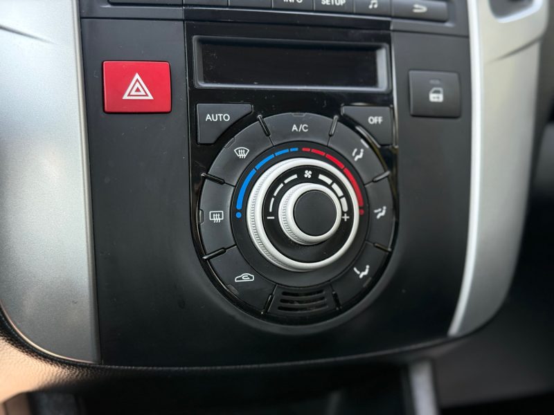 Kia Venga 1.4 90 ch Active - Bluetooth - Clim - Régulateur - Révisée & Garantie 6 Mois