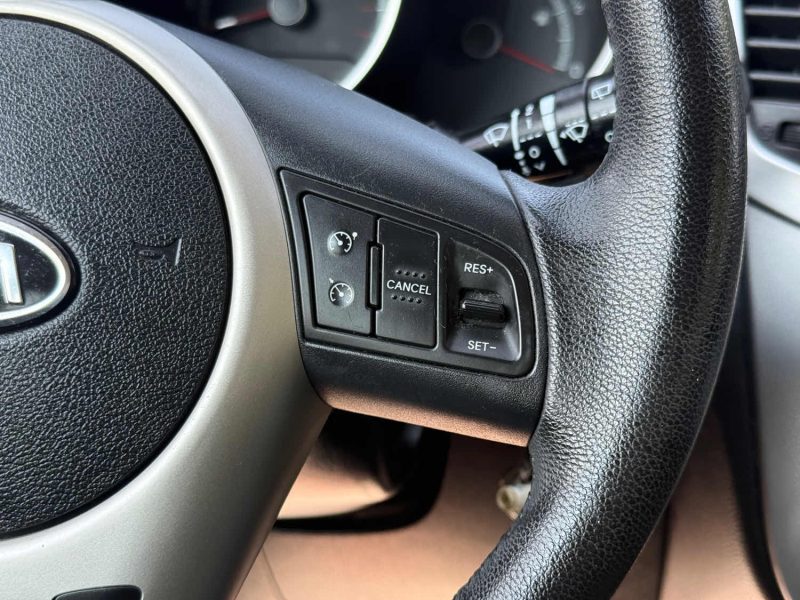 Kia Venga 1.4 90 ch Active - Bluetooth - Clim - Régulateur - Révisée & Garantie 6 Mois