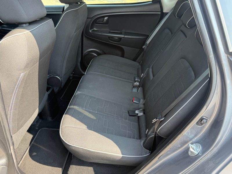 Kia Venga 1.4 90 ch Active - Bluetooth - Clim - Régulateur - Révisée & Garantie 6 Mois