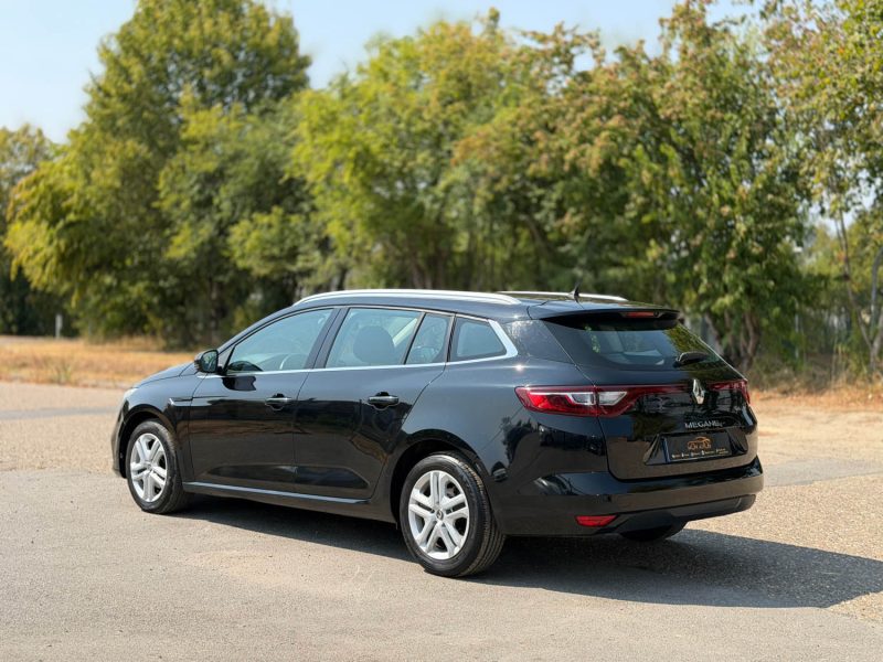 Renault Megane IV Estate 1.5 dCi 110 Zen - Clim - Bluetooth - Boite Auto - Révisée & Garantie 6 Mois