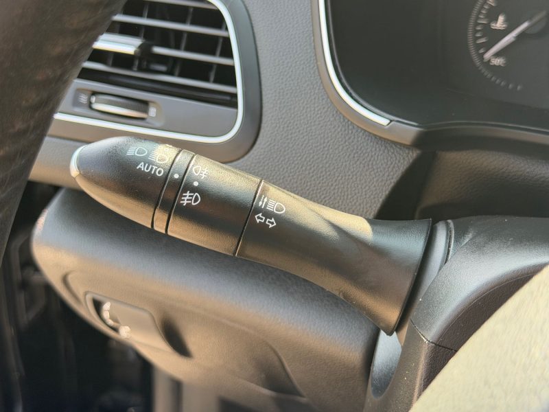 Renault Megane IV Estate 1.5 dCi 110 Zen - Clim - Bluetooth - Boite Auto - Révisée & Garantie 6 Mois