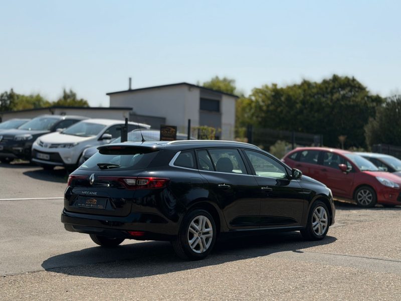 Renault Megane IV Estate 1.5 dCi 110 Zen - Clim - Bluetooth - Boite Auto - Révisée & Garantie 6 Mois