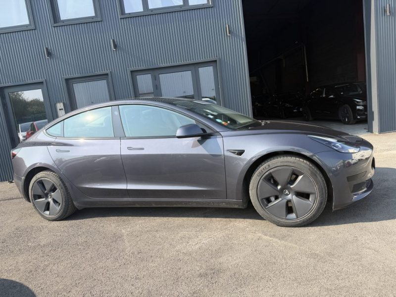 TESLA MODEL 3 STANDARD PLUS 2021 LICORNE