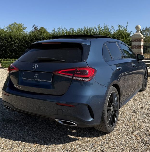 Mercedes Classe A 200d AMG LINE 8G-DCT (Sièges Chauffants |  Toit Ouvrant | Sièges à mémoire)