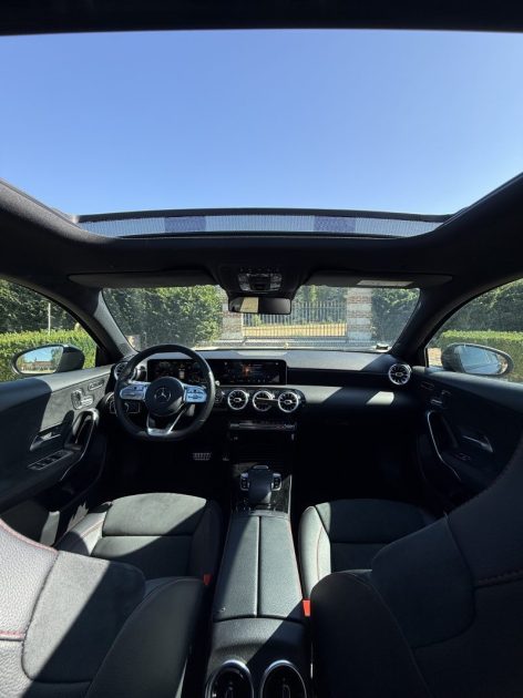 Mercedes Classe A 200d AMG LINE 8G-DCT (Sièges Chauffants |  Toit Ouvrant | Sièges à mémoire)