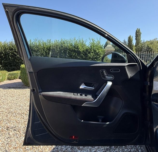 Mercedes Classe A 200d AMG LINE 8G-DCT (Sièges Chauffants |  Toit Ouvrant | Sièges à mémoire)