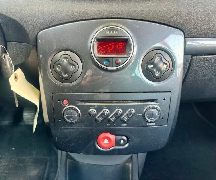 RENAULT CLIO III 1.5 dCi 85 EXCEPTION