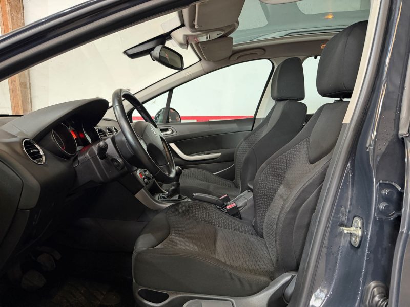 Peugeot 308 I SW 1.6i 16v 120ch Premium 7 Places | Toit panoramique