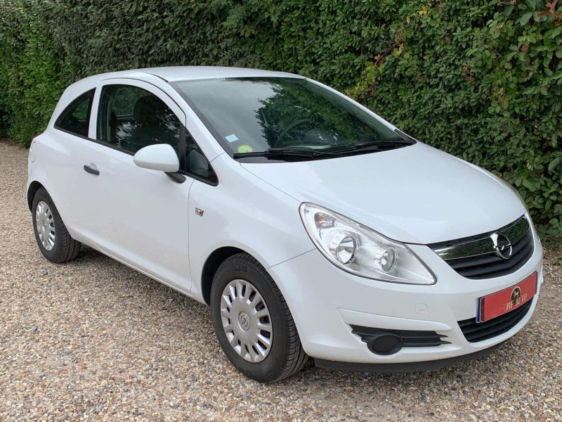 OPEL CORSA 1.0 TWINPORT 65 ESSENTIA 2010