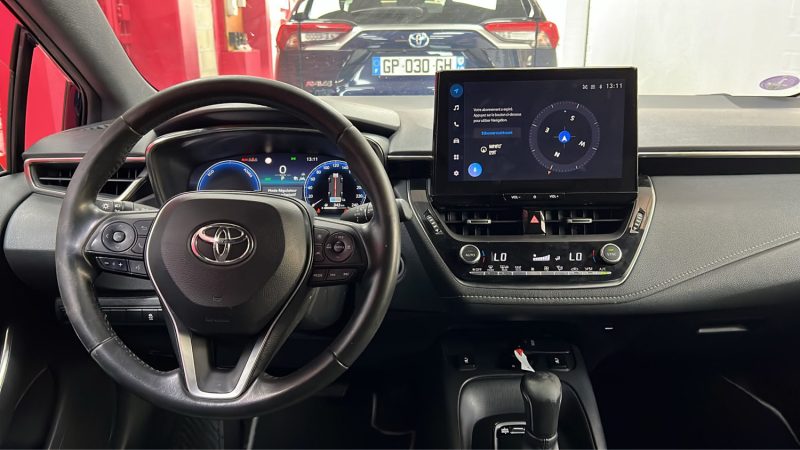 TOYOTA COROLLA TOURING SPORTS PHASE 2 HYBRIDE 1.8 DYNAMIC BUSINESS 140cv/1 ERE MAIN/TVA RECUPERABLE