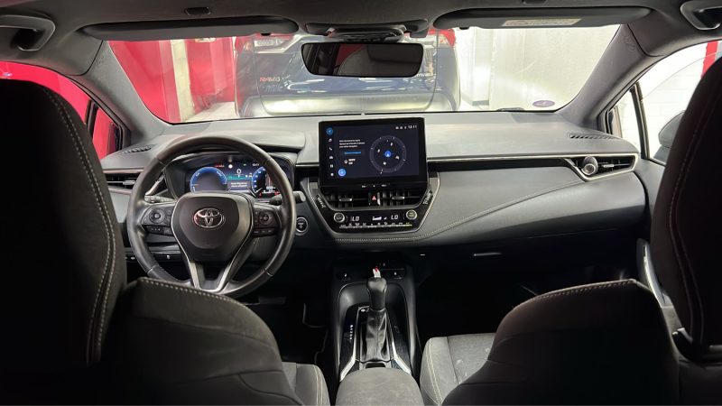 TOYOTA COROLLA TOURING SPORTS PHASE 2 HYBRIDE 1.8 DYNAMIC BUSINESS 140cv/1 ERE MAIN/TVA RECUPERABLE