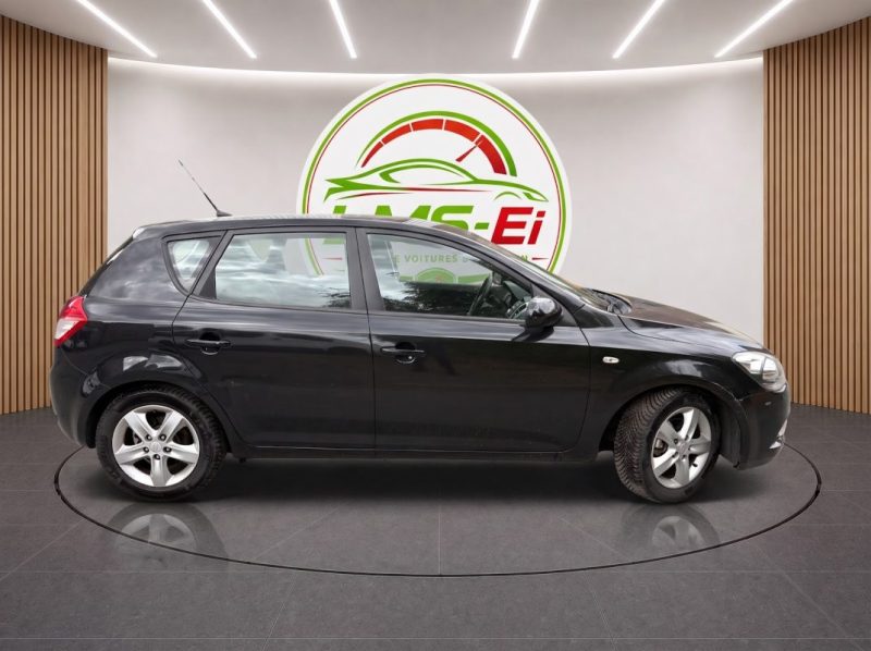 KIA CEE-D 1.6 CRDI 90 MOTION 2012