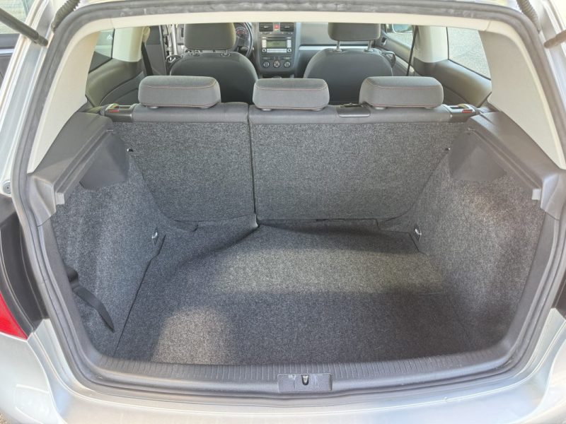 VOLKSWAGEN  GOLF  V 1.6 GOAL 2006