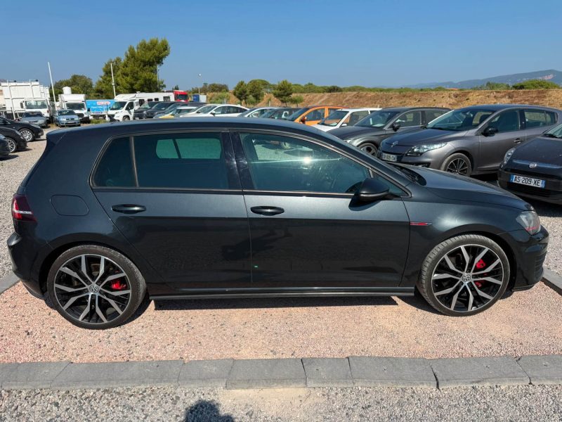 VOLKSWAGEN GOLF VII 2.0 TSI 220 GTI DSG 2014