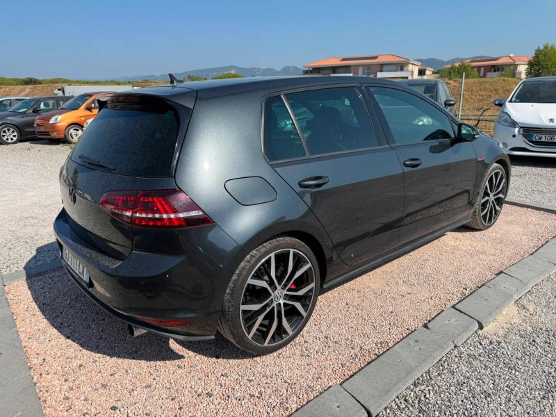 VOLKSWAGEN GOLF VII 2.0 TSI 220 GTI DSG 2014
