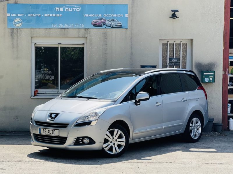 PEUGEOT 5008 1.6 HDI 115 ALLURE 2013