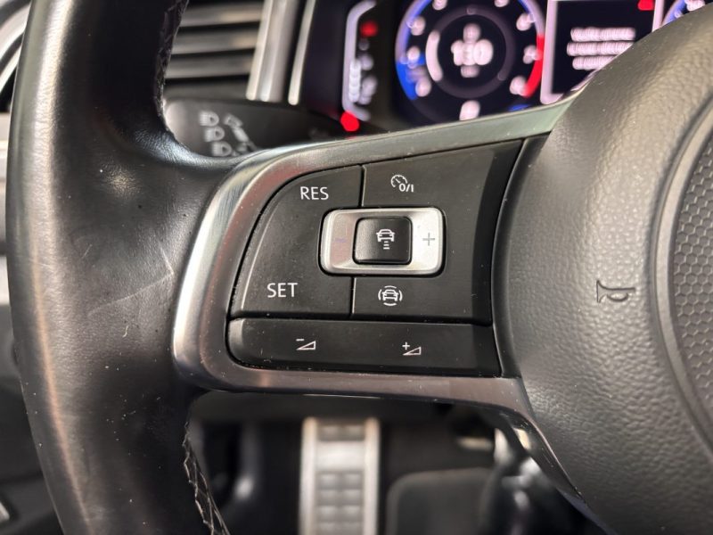 VOLKSWAGEN T ROC R-LINE 150CV dsg7 toit ouvrant