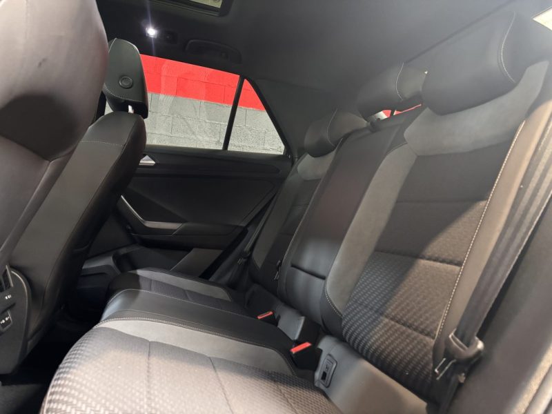 VOLKSWAGEN T ROC R-LINE 150CV dsg7 toit ouvrant