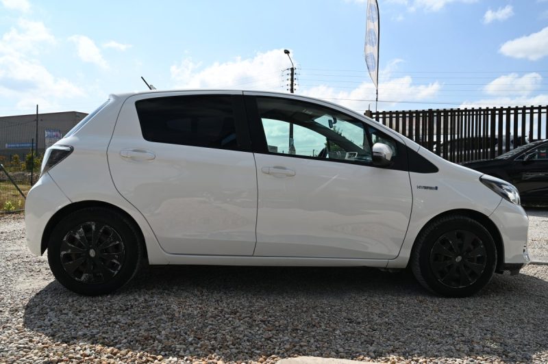 TOYOTA YARIS 100H DYNAMIC 2013