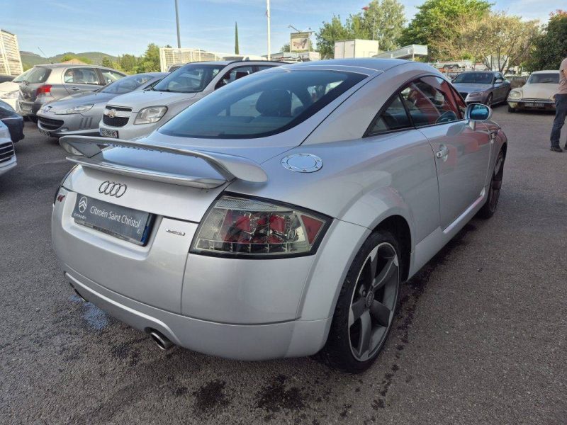 TT 1.8 T QUATTRO 180