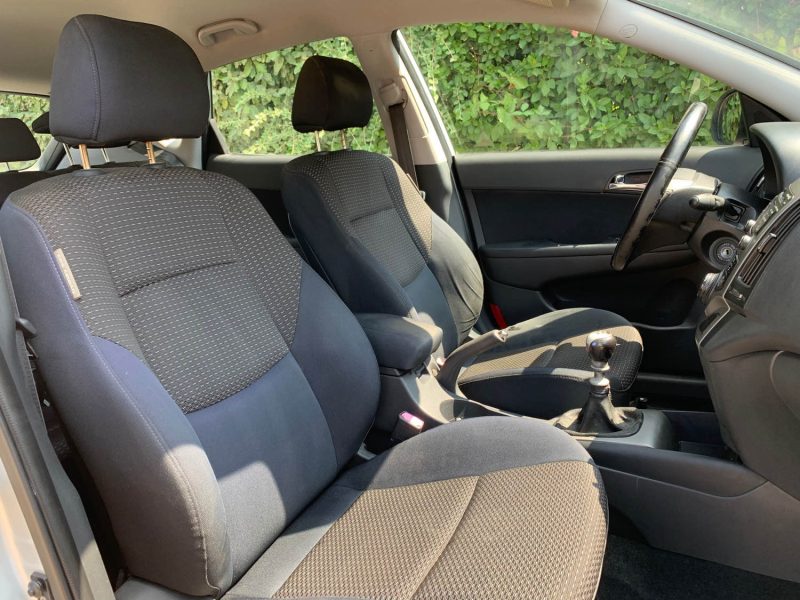 HYUNDAI I30 1.6 CRDI 115 PACK CONFORT 2009