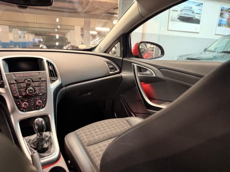 OPEL ASTRA GTC 1.7 CDTI 110 ENJOY Stop and Start  