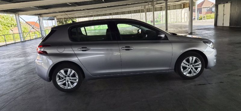 PEUGEOT 308 1.6 HDI 120 CV AN 16 PROPRE 98 KM 