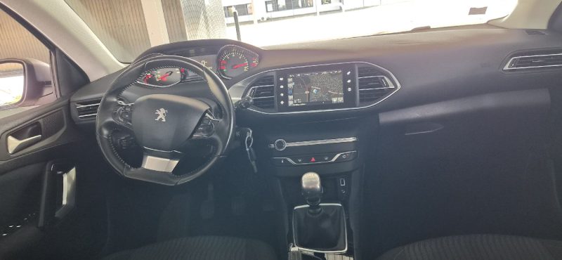 PEUGEOT 308 1.6 HDI 120 CV AN 16 PROPRE 98 KM 