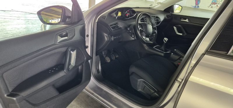 PEUGEOT 308 1.6 HDI 120 CV AN 16 PROPRE 98 KM 