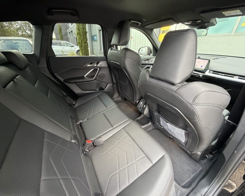 BMW IX1 XDrive30 M Sport 313 ch - LED - Apple CarPlay - Jantes M SPORT - Caméra 