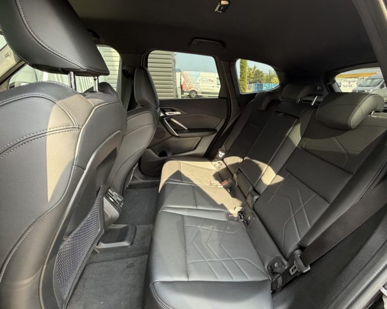 BMW IX1 XDrive30 M Sport 313 ch - LED - Apple CarPlay - Jantes M SPORT - Caméra 