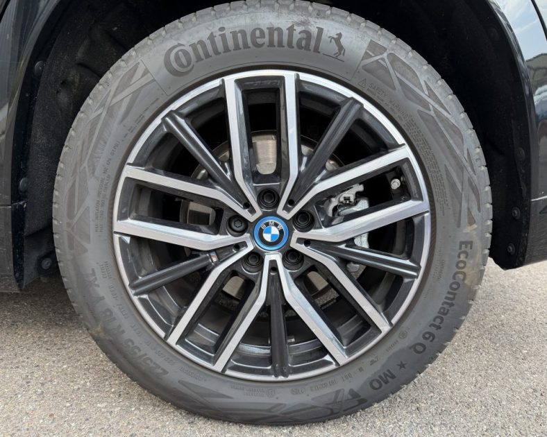 BMW IX1 XDrive30 M Sport 313 ch - LED - Apple CarPlay - Jantes M SPORT - Caméra 