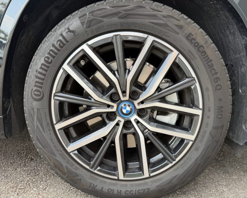 BMW IX1 XDrive30 M Sport 313 ch - LED - Apple CarPlay - Jantes M SPORT - Caméra 