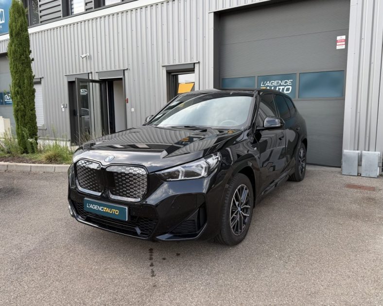 BMW IX1 XDrive30 M Sport 313 ch - LED - Apple CarPlay - Jantes M SPORT - Caméra 