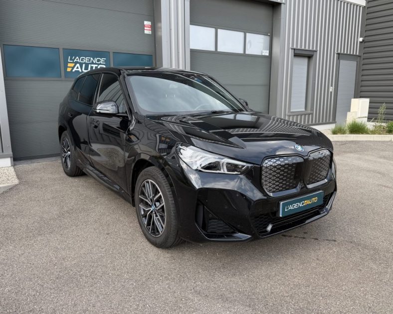 BMW IX1 XDrive30 M Sport 313 ch - LED - Apple CarPlay - Jantes M SPORT - Caméra 
