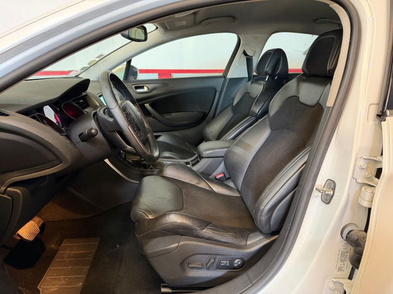 Citroën C5 2.2 HDI 200ch Exclusive + BVA6