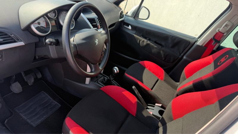 PEUGEOT 207  1.4 HDI 70 Cv EDITION 64
