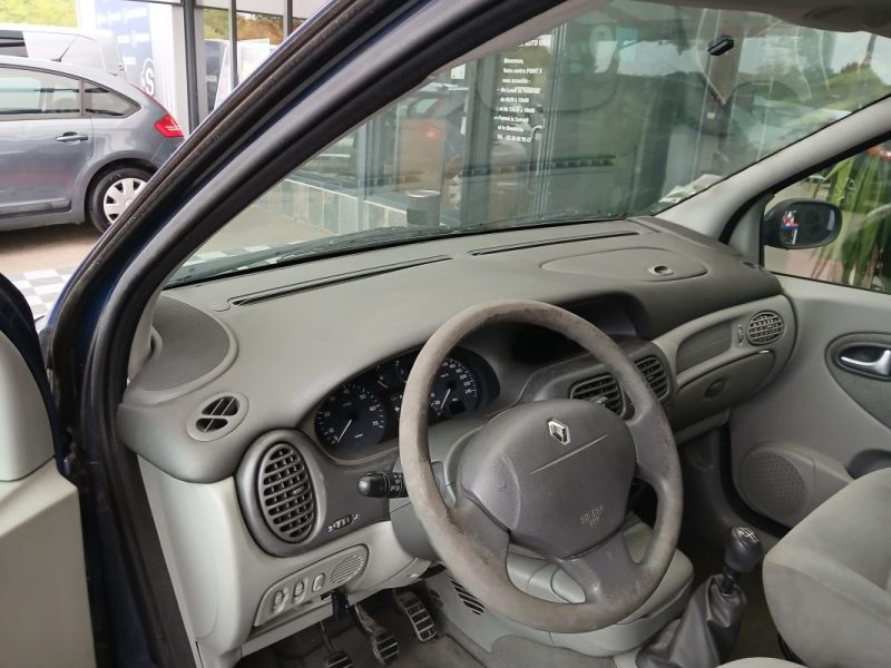 RENAULT SCENIC FAIRWAY 1.9 DCI  100 CV  2002