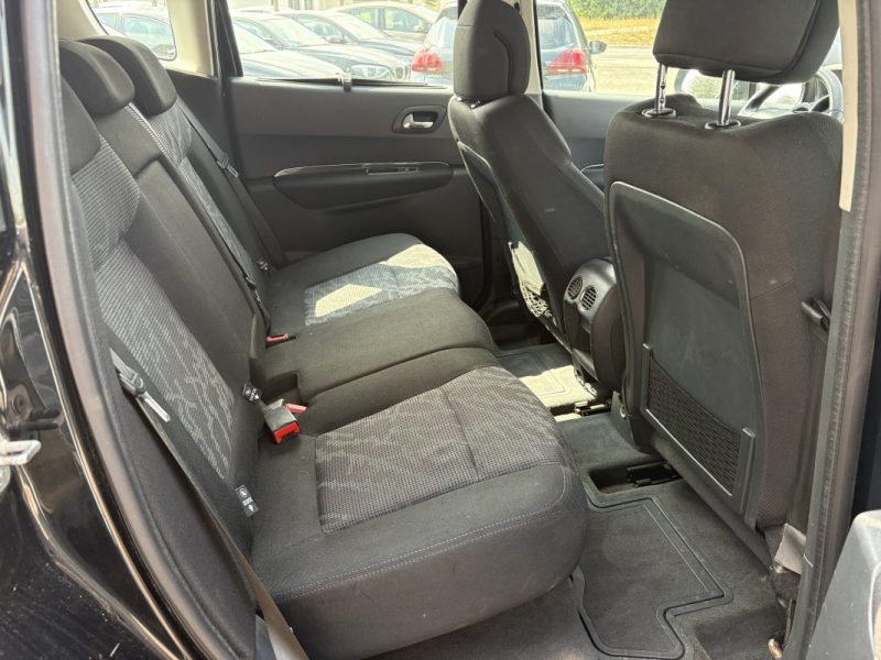 PEUGEOT 3008 1.6 HDI - 16V TURBO 2010