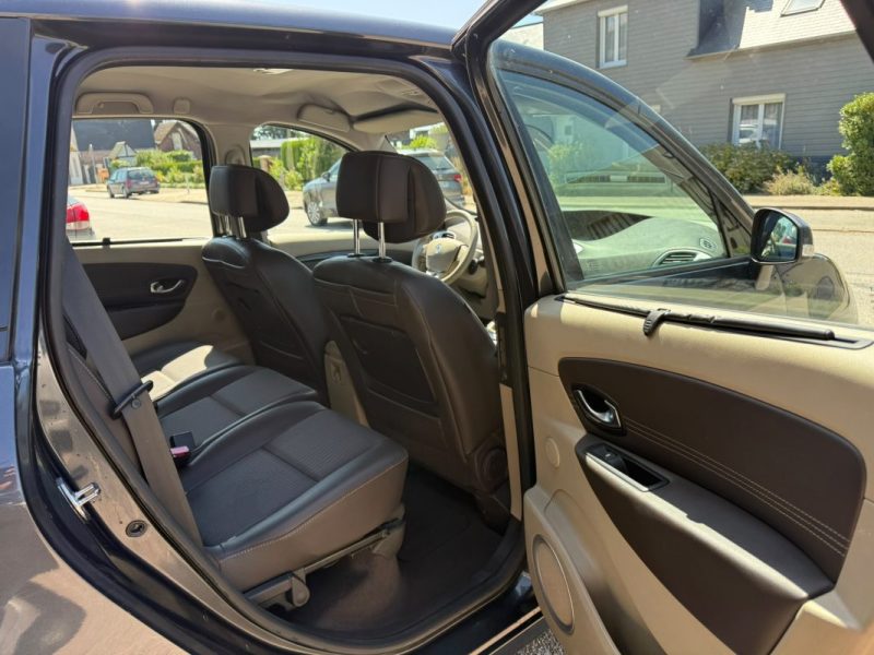 Renault Grand Scenic III 1.5 DCi 110Ch Privilège - Boîte automatique 