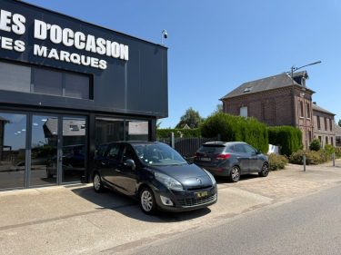 Renault Grand Scenic III 1.5 DCi 110Ch Privilège - Boîte automatique 