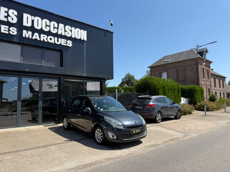 Renault Grand Scenic III 1.5 DCi 110Ch Privilège - Boîte automatique 