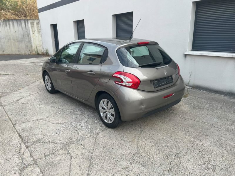 PEUGEOT 208 1.2 VTI ACTIVE 2013