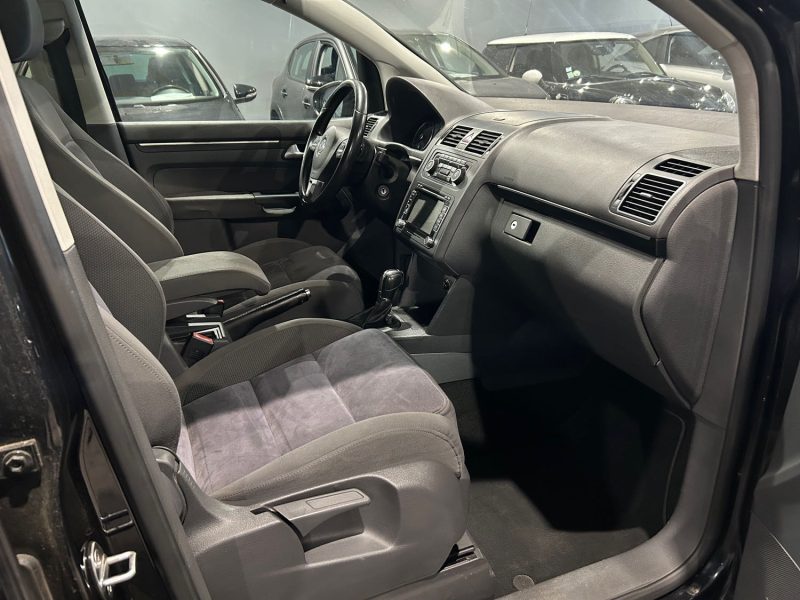 VOLKSWAGEN TOURAN 2.0 TDI 140CH 