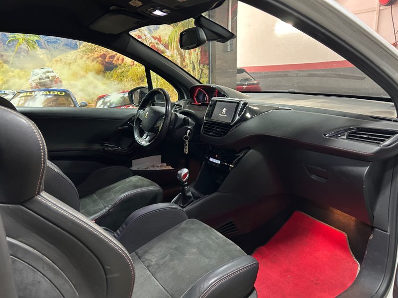 PEUGEOT 208 GTI 30TH BY PEUGEOT SPORT 208CH  2 OU 5 PLACES