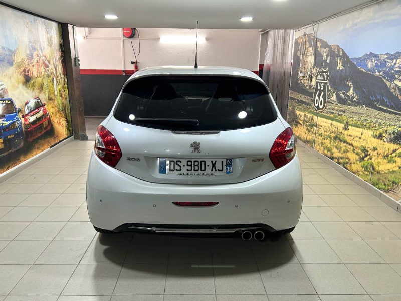 PEUGEOT 208 GTI 30TH BY PEUGEOT SPORT 208CH  2 OU 5 PLACES